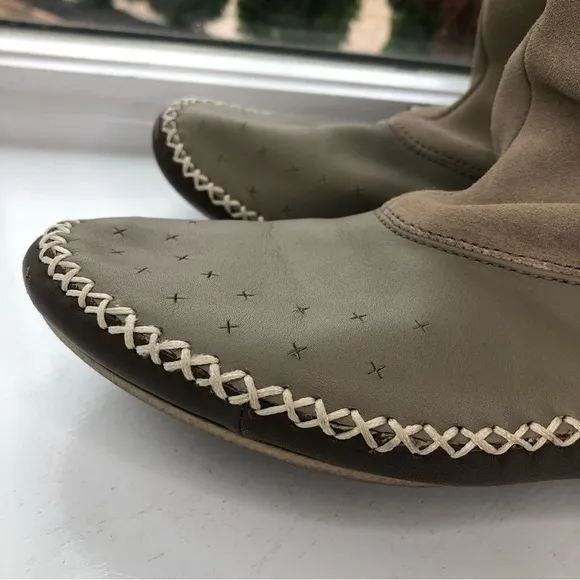 VINTAGE Lacoste Cara Taupe Suede Leather Boot Moccasins 9
