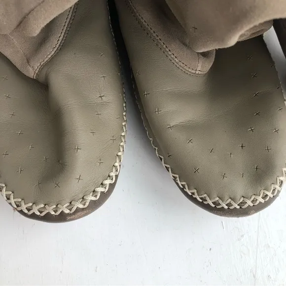 VINTAGE Lacoste Cara Taupe Suede Leather Boot Moccasins 9
