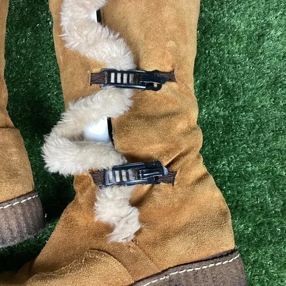 Vintage Tan Leather Tall Hook Latch Winter Boots 10.5
