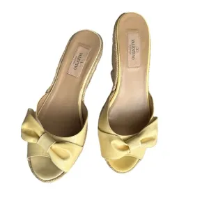 Vintage Valentino Garavani Bow Espadrille Slide Sandals in size 38