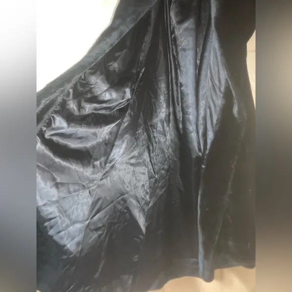 Vintage Velvet Hooded Opera Coat/ Cape