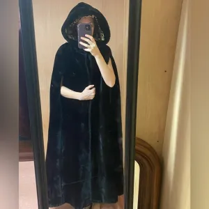 Vintage Velvet Hooded Opera Coat/ Cape