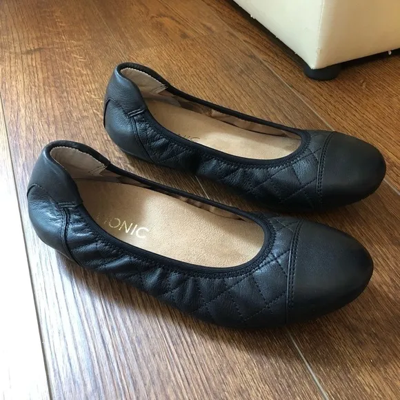 Vionic Ava Quilted Leather Flats