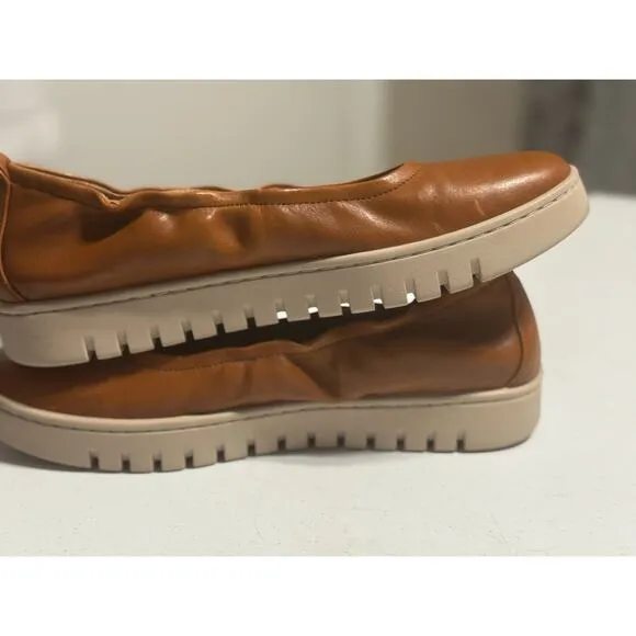 Vionic Uptown Ballet Camel Tan Leather Flats Size 8