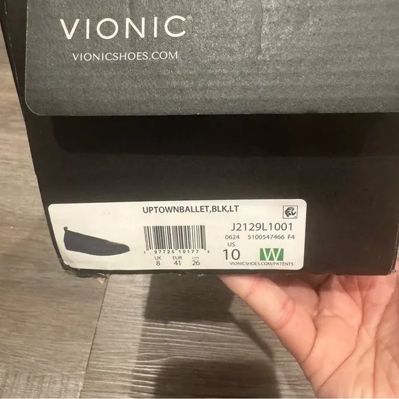 Vionic Uptown Ballet Leather in Black Flats