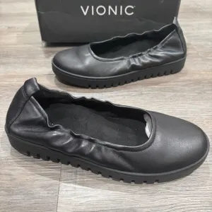 Vionic Uptown Ballet Leather in Black Flats