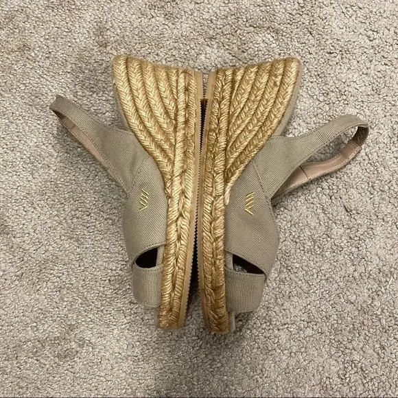 Viscata Calella Canvas Wedges in Tan EU 36
