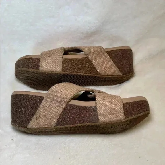 Volatile Newcastle Natural Wedges Size 10 Well Worn