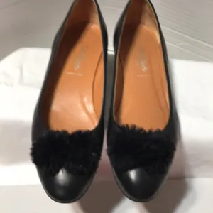 Voltan black leather flats. Leather upper/lining. Made in Italy