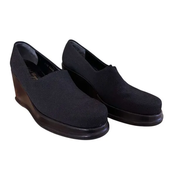 VTG Robert Clergerie Women's French Dark Navy Blue Wedge Heel Shoes Slip On Sz 7