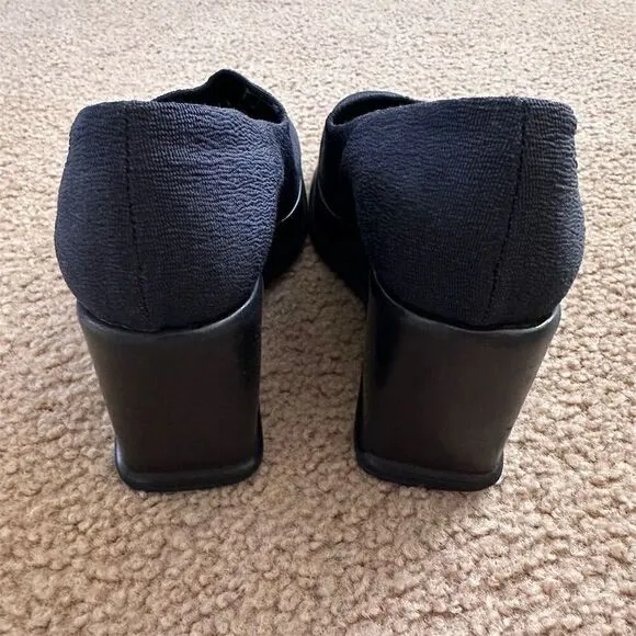 VTG Robert Clergerie Women's French Dark Navy Blue Wedge Heel Shoes Slip On Sz 7