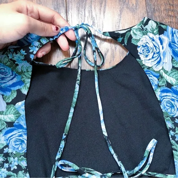 WAYF • Blue Floral Tiered Midi Dress open tie back blouson black rose print