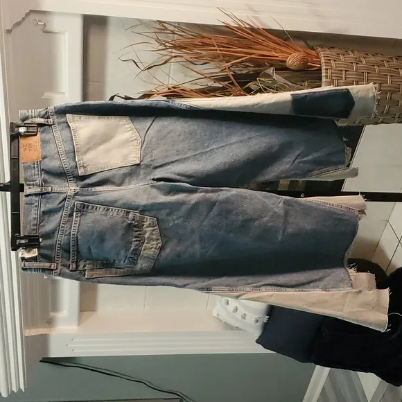 WE THE FREE RIPPLE WIDE LEG PIECED CROPPED JEANS