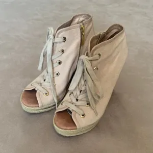 Wedge Boots Matt Bernson FNL -size 7