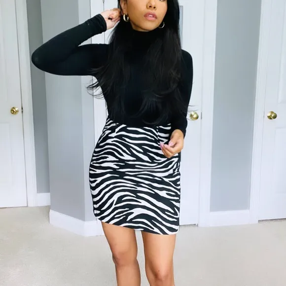 White House Black Market | Black White Zebra Animal Print High Waist Mini Skirt