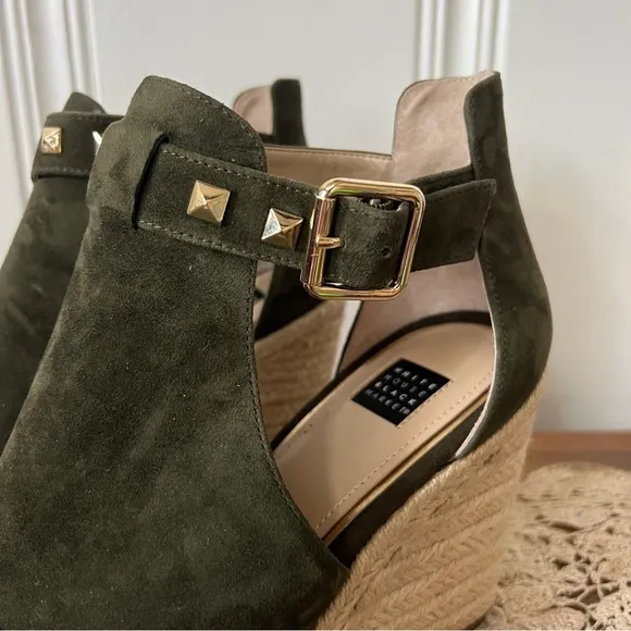 White House Black Market Ryleigh Green Suede Studded Espadrille Wedge size 11