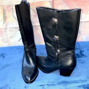 Woman’s sz 6.5 HD leather heeled boots NWOT