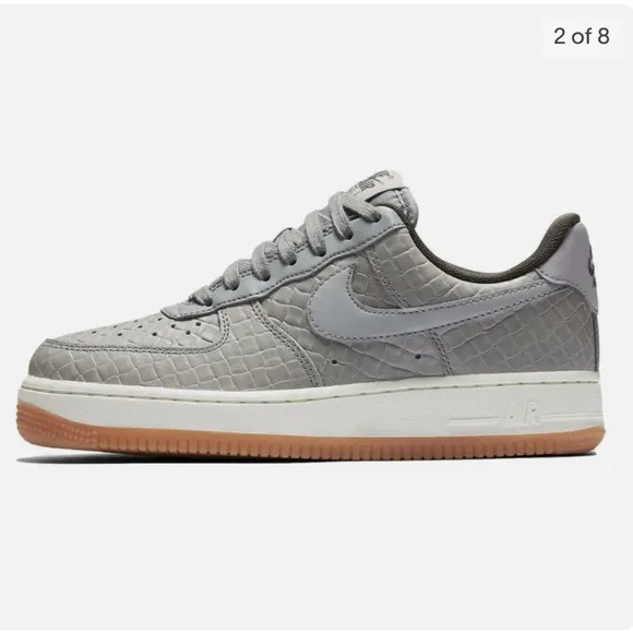 Women NIKE AIR FORCE Wolf Grey Shoes