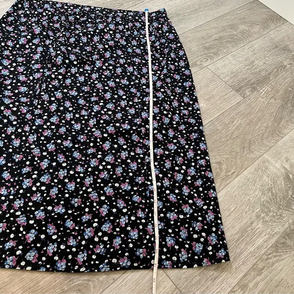 Women's Black &amp; Purple Ditsy Floral Print Midi Skirt - Size XL-2XL or 18