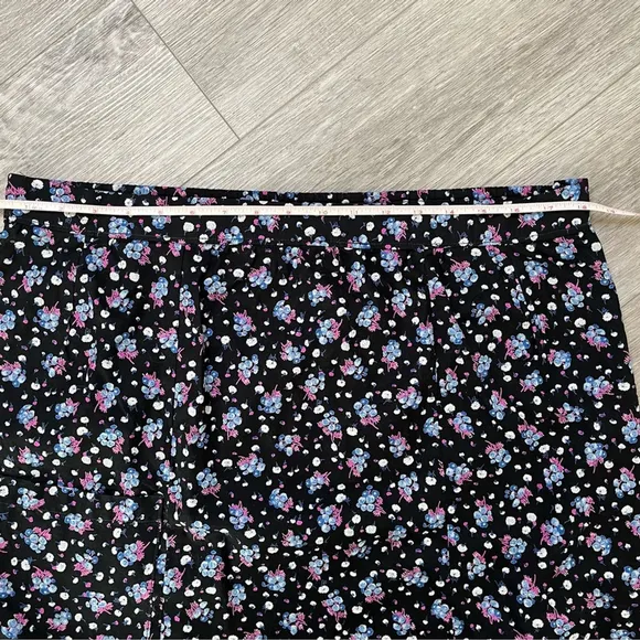 Women's Black &amp; Purple Ditsy Floral Print Midi Skirt - Size XL-2XL or 18