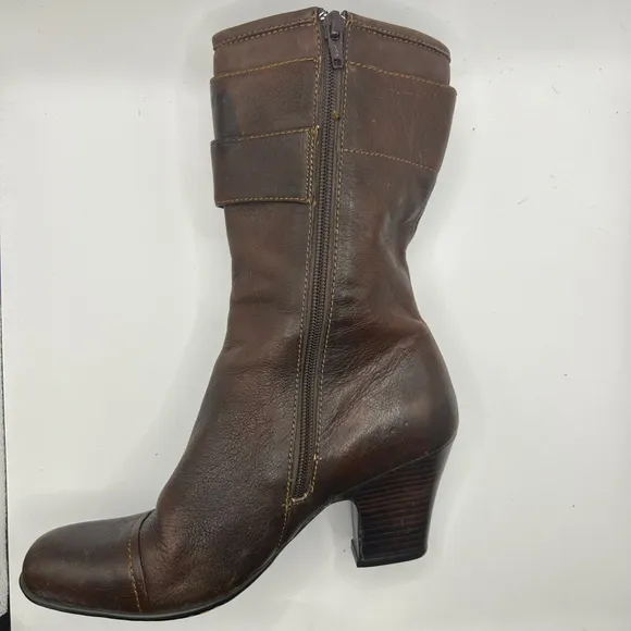 Women's Born heeled Boots Brown Size 7