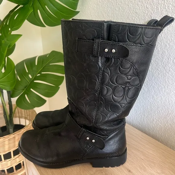 Women’s COACH Boots Black Leather Classic C Logo Mid Calf Slip On Flat Round Toe