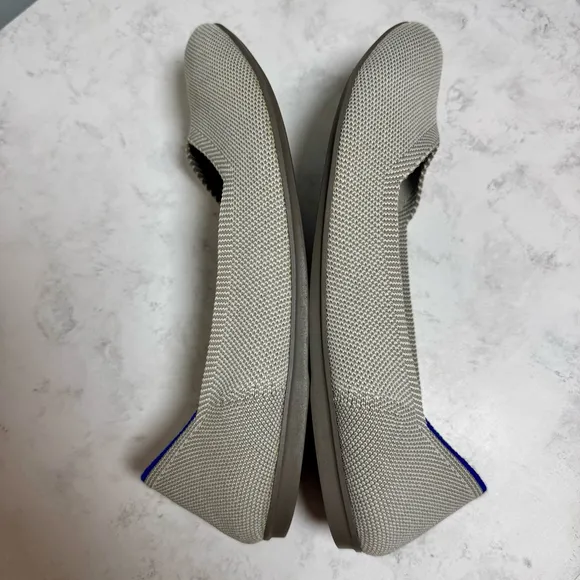 Women's Rothy's The Flat Size 9 Flax Gray Blue Trim Round Toe
