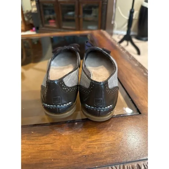 Womens Sperry Brown Plaid Preppy Flats. Size 7.5. NWOB