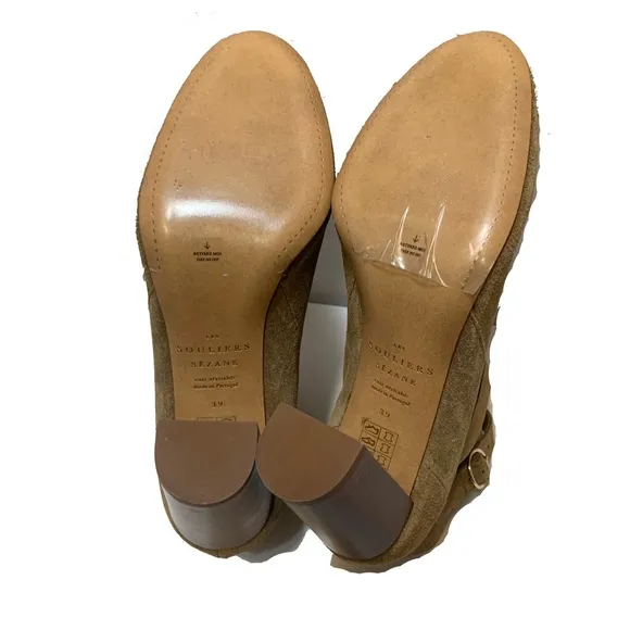 Women's Tan Heeled Boots