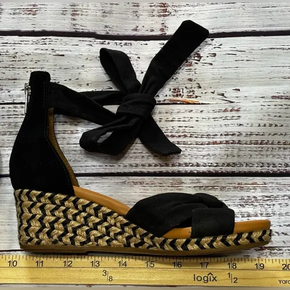 Women’s UGG Yarrow Espadrille Wedges