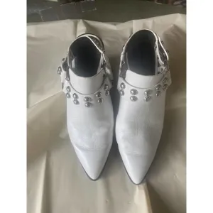 Womens White Rebecca Minkoff Korlyn Studded Glossed Leather‎ Mules- Size 7.5