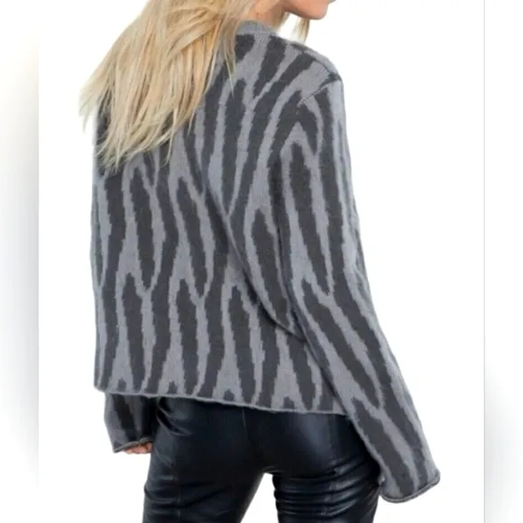 Wooden Ships Tiger/Zebra Gray Fuzzy Wool Loose Fit Pullover Sweater Crew Neck