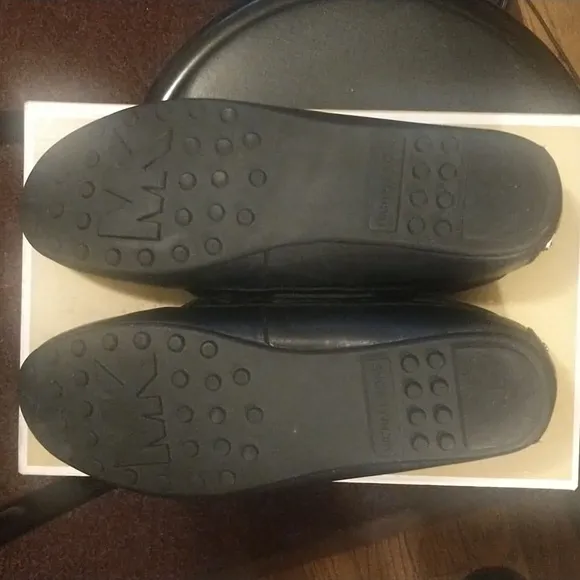 Worn1X! MMK Sutton Leather Moccasins Namesake Monogram Loafers Ballet Flats 8½