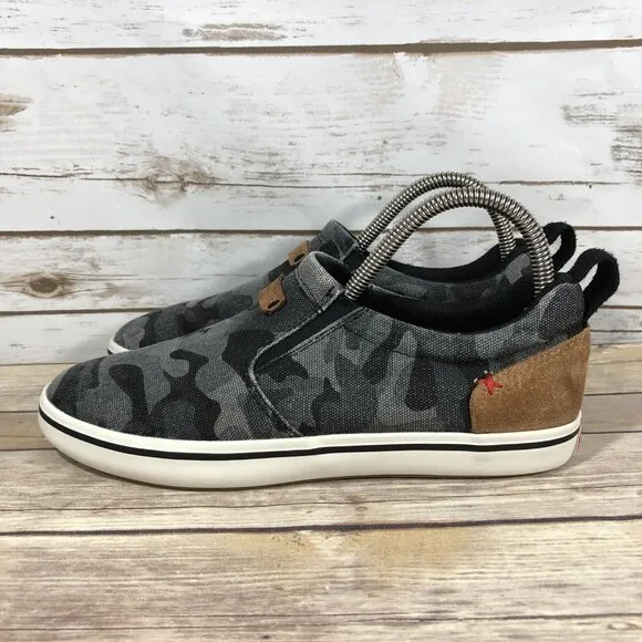Xtratuf Sharkbyte Deck Canvas Shoes Sneakers Womens Size 9 Camoflauge Slip On