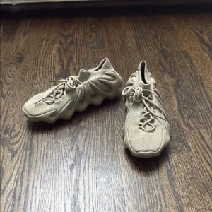 Yeezy Athletic Shoes in Tan