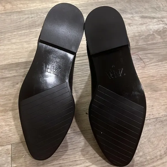 ZARA Almond Toe Boots