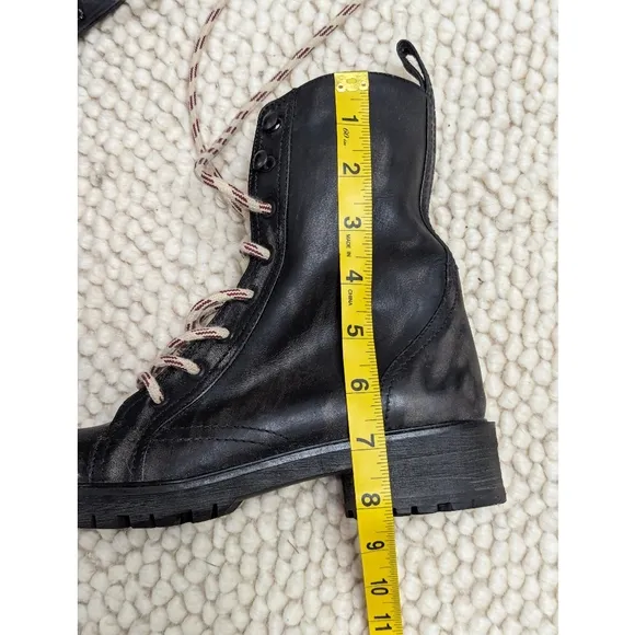 Zara Distressed look Flat Leather Lace Up Ankle Boots Women's Size 6