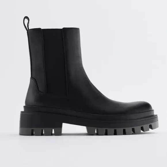ZARA FLAT LEATHER ANKLE BOOTS WITH TRACK SOLE - Black SZ 11