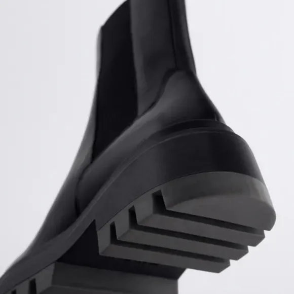 ZARA FLAT LEATHER ANKLE BOOTS WITH TRACK SOLE - Black
