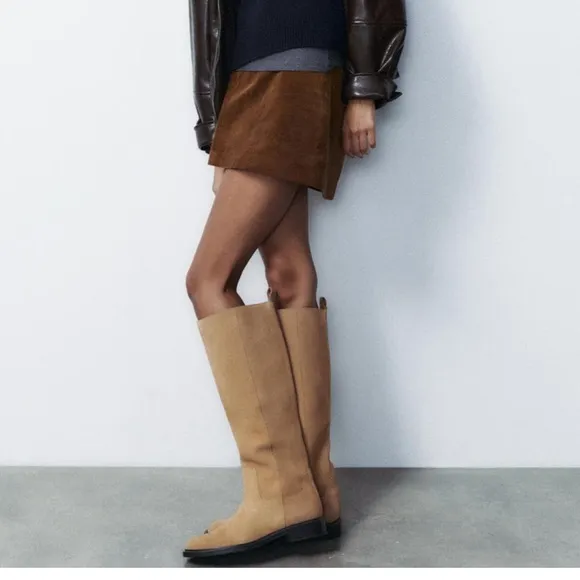 Zara flat leather suede boots with interior lining