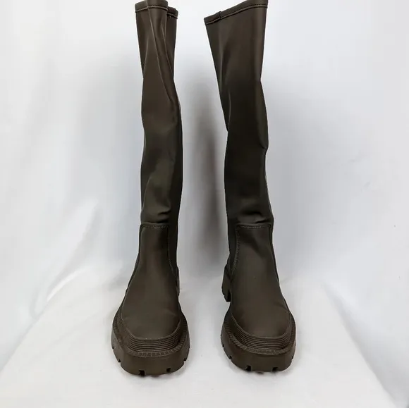 Zara low heeled rubberized boots
