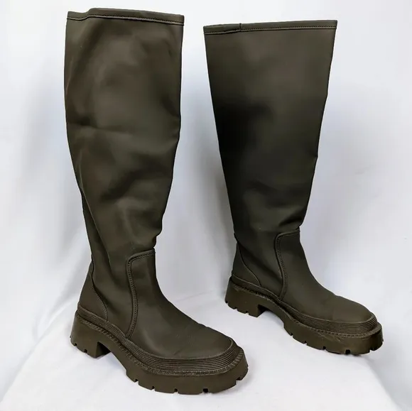 Zara low heeled rubberized boots