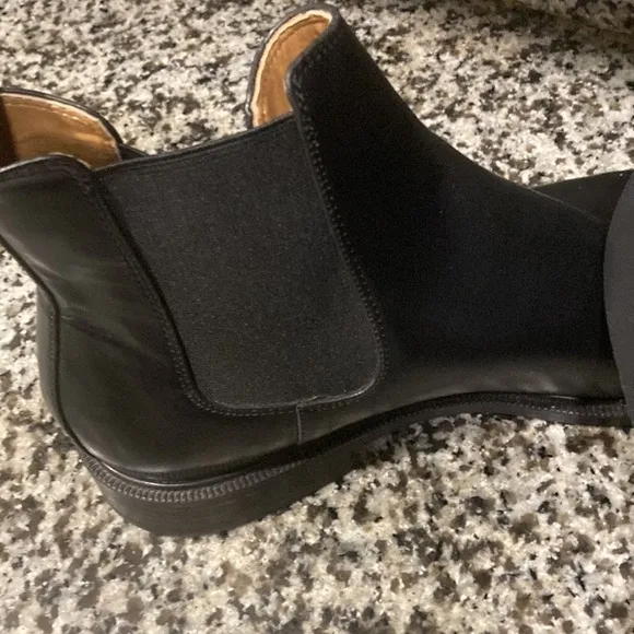 Zara Men’s Flat Chelsea  Ankle  Large Size Boots Size 45