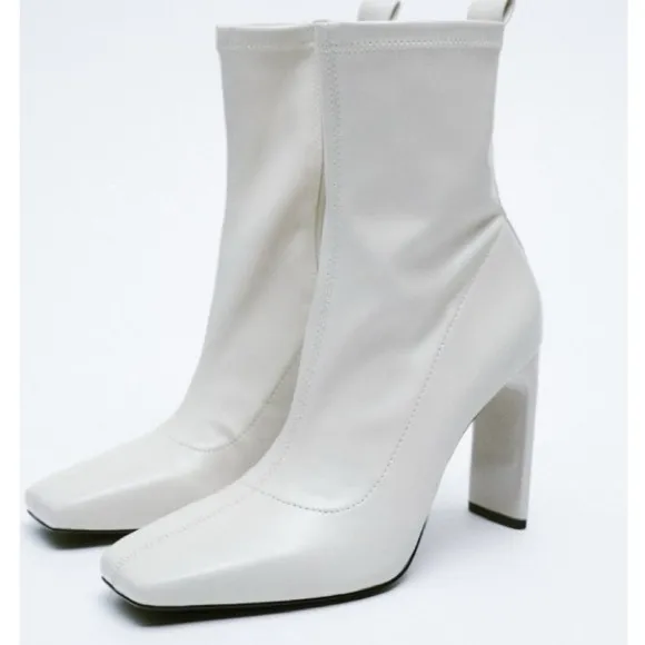 Zara off white heeled square toe ankle Boots