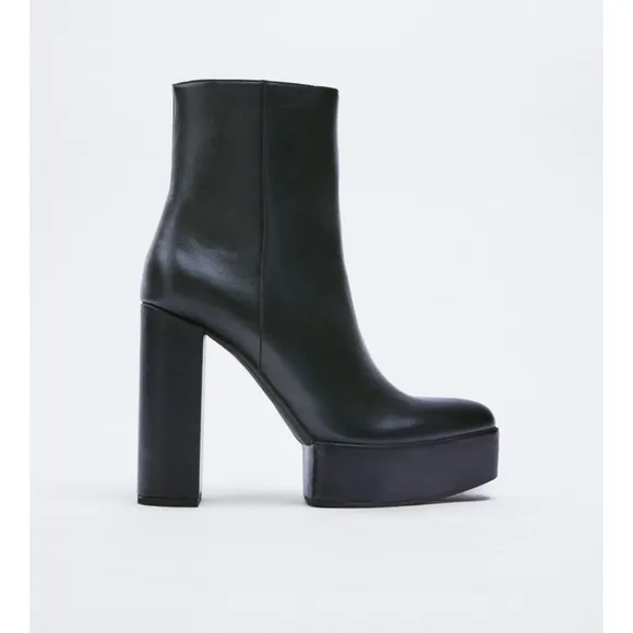 🔥🔥Zara Platform heeled ankle boots🔥🔥