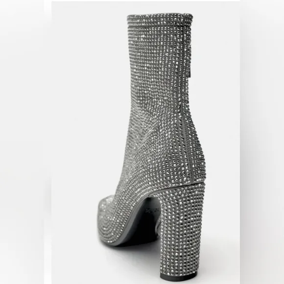ZARA RHINESTONE HEELED ANKLE BOOTS new without tags