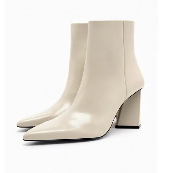 Zara TRIANGULAR HEELED ANKLE BOOTS