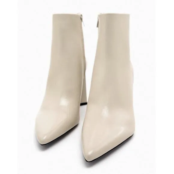 Zara TRIANGULAR HEELED ANKLE BOOTS