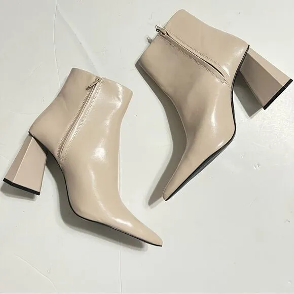 Zara TRIANGULAR HEELED ANKLE BOOTS