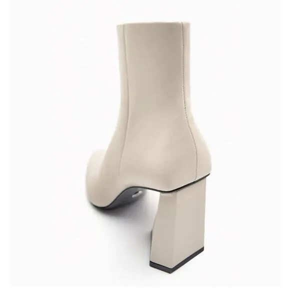 Zara TRIANGULAR HEELED ANKLE BOOTS